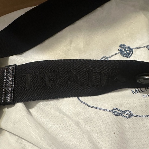 Prada crossbody - Picture 6 of 14